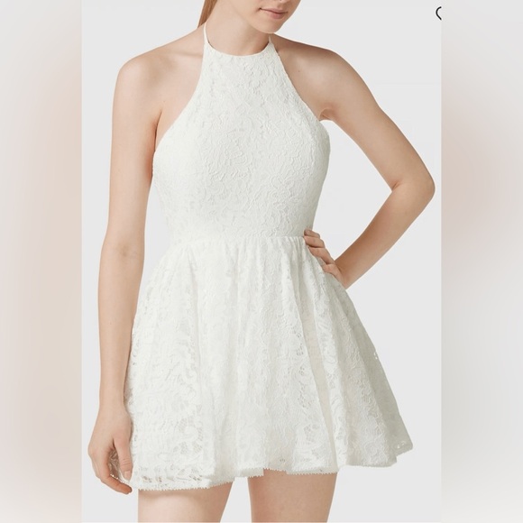 Bardot Lace Mini Halter Dress - size 8 - NWT - absolutely darling - Picture 1 of 15